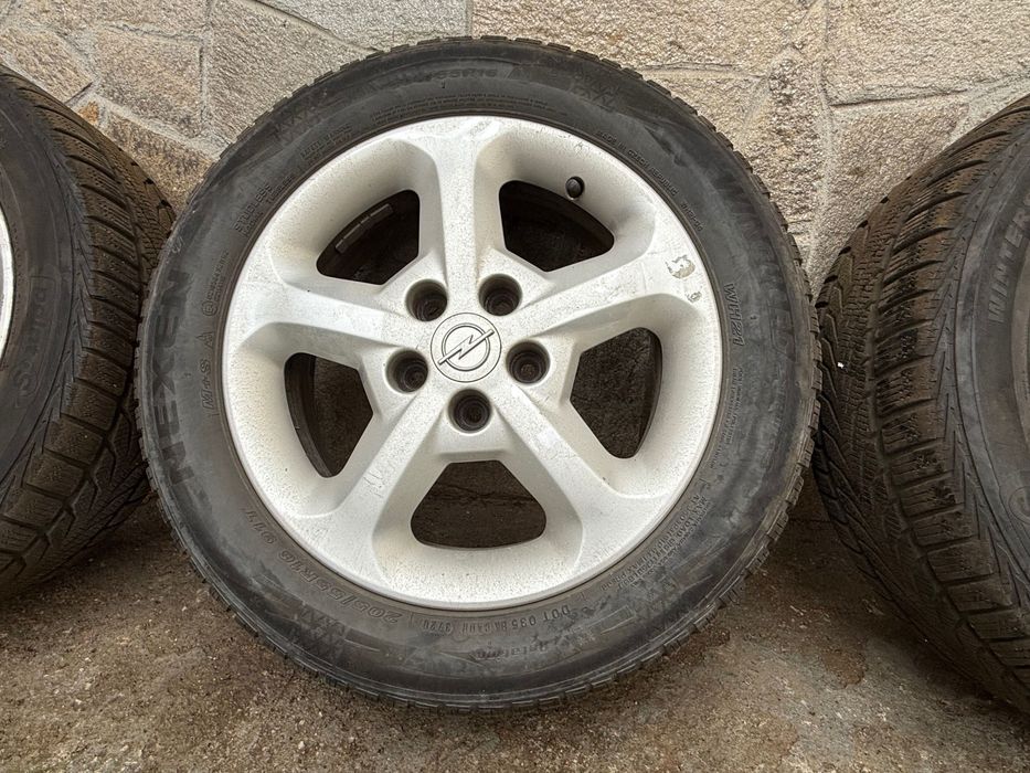 4бр. ЗИМНИ гуми с джанти