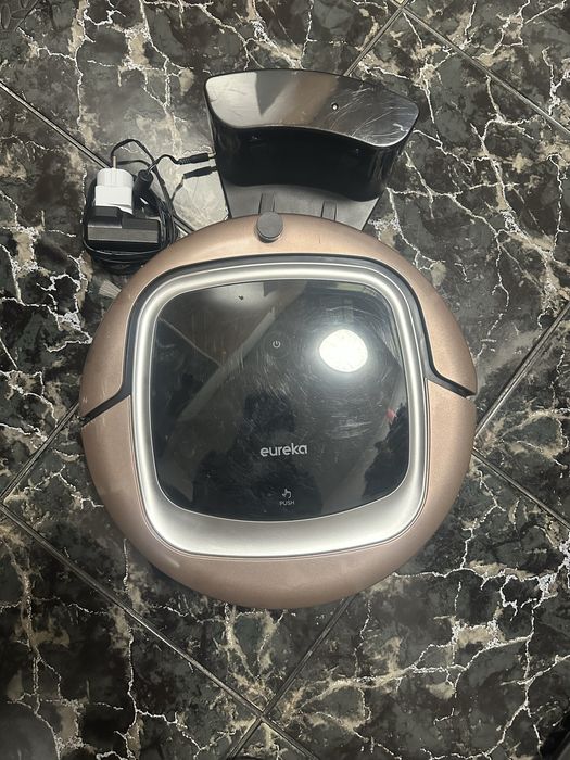 Прахосмукачка робот Eureka