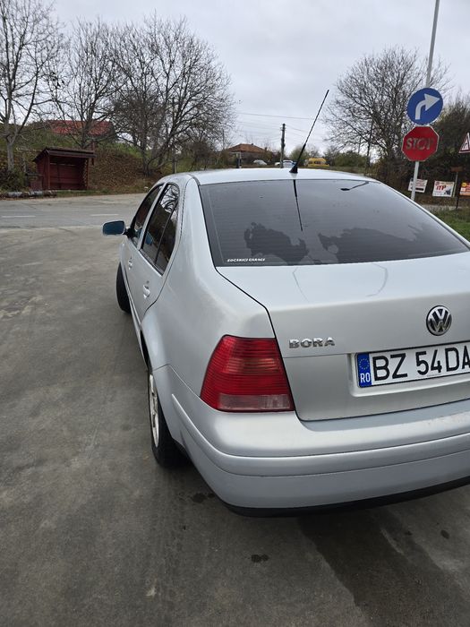 Vând Volkswagen Bora