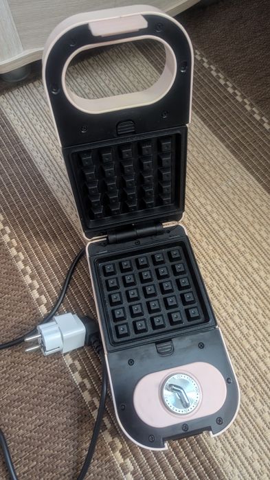 Вафельница мультипекарь