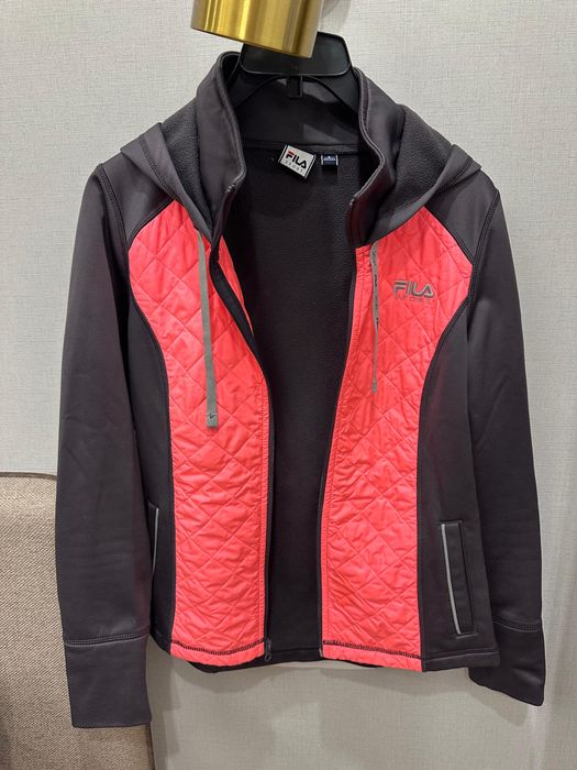 Спорьивка Fila черная