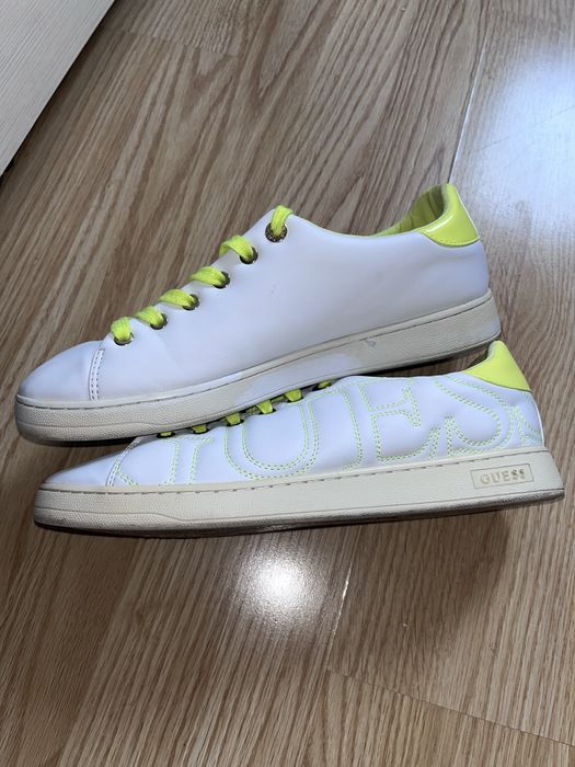 Adidasi barbat guess