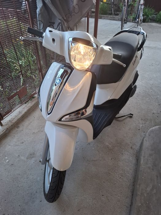 Scuter Piaggio Liberty capacitate 49cm³