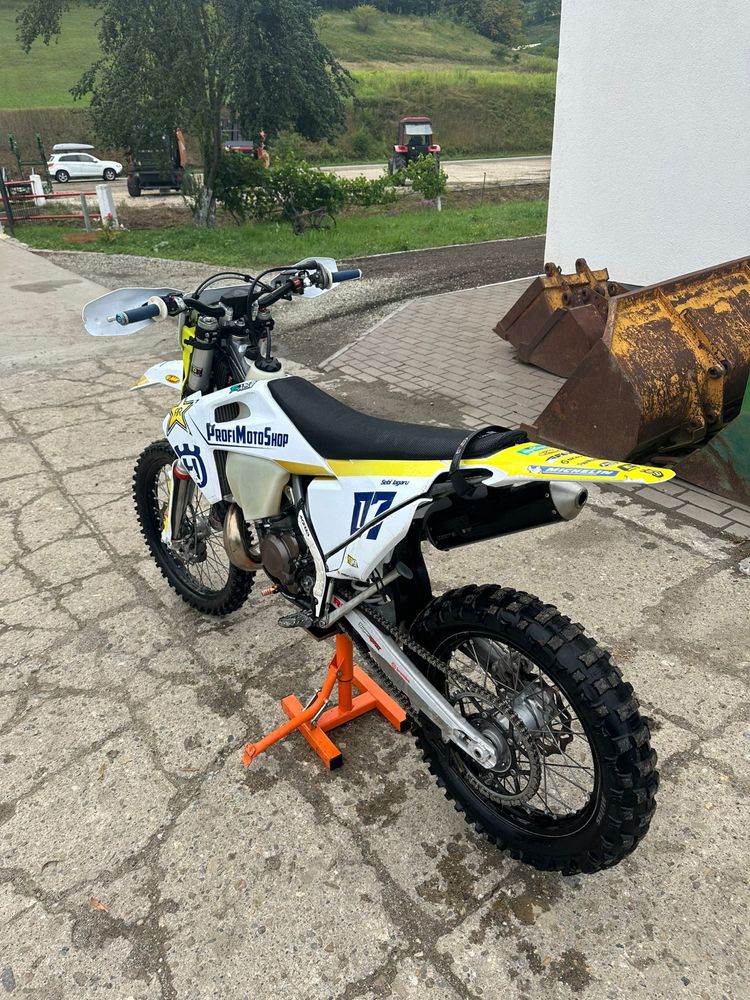 Husqvarna 300 2T 2022