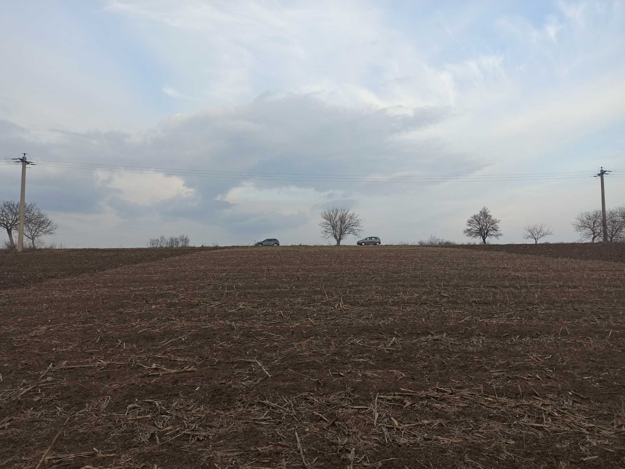 Teren extravilan 1585 M2 în Popricani DN24C