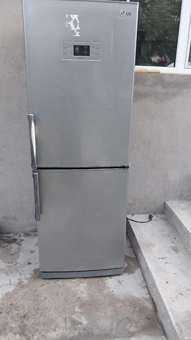 Б/у холодильник lg