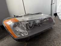 Десен фар за BMW X3 F25 XENON