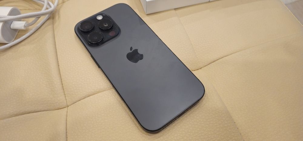 Apple iPhone 16 pro 128 GB