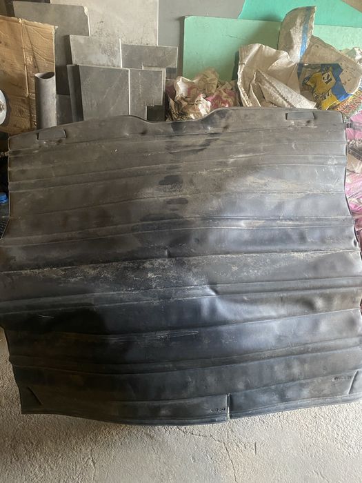 Шторка богажника от пассат Б4