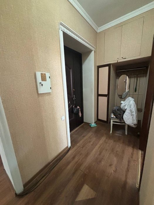 Высоко-чка на Чиланзар-2кв-л.   2комнатная с обстановкой