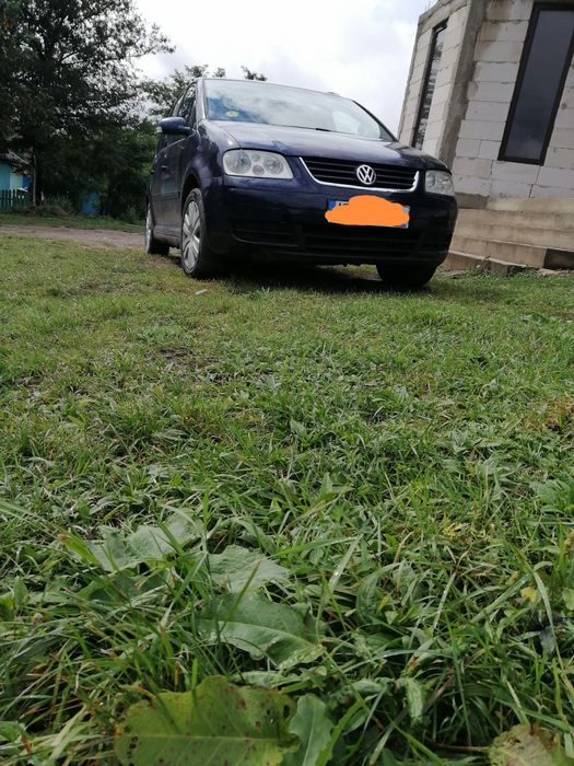 Vând Wvolkswagen touran