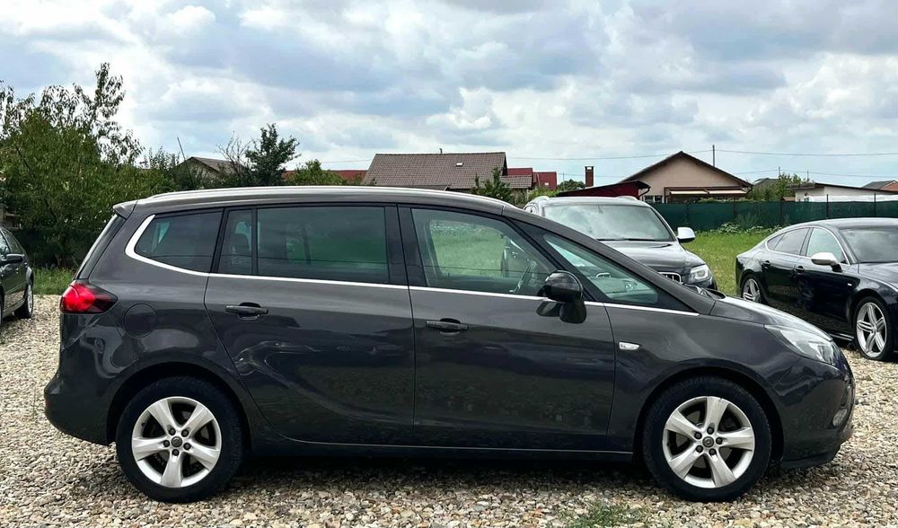 Opel Zafira 2014  7  locuri 1.6 benzin