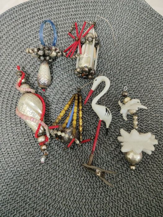 Dec decorațiune pom anii 70 din sticla și mărgeluțe dimensiune mare