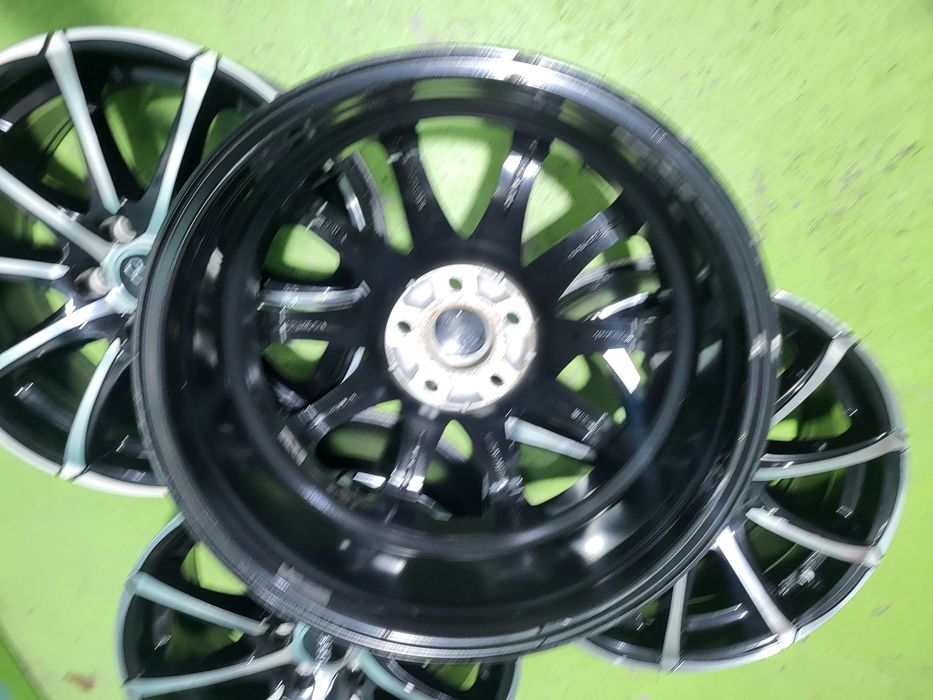 18 5x112 Audi A3 A4 Vw Golf Touran Caddy skoda 5х112 черни