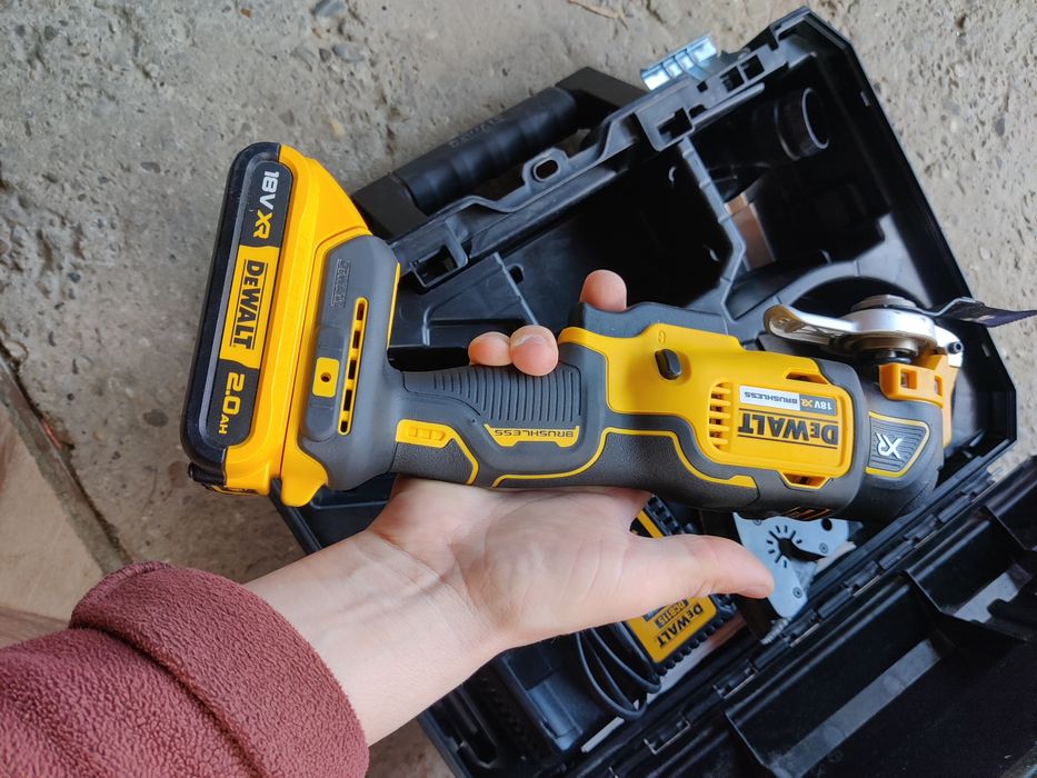 Dewalt DCS356 XR Brushless ca nou