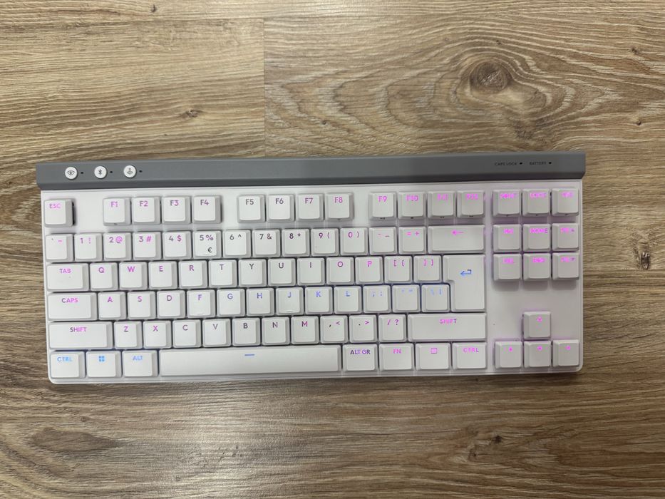 Клавиатура Logitech G515 LIGHTSPEED TKL белый