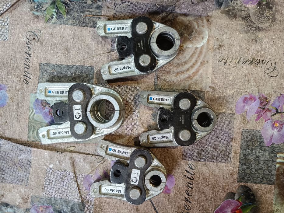 Set bacuri falcă de sertizat pt presa mica mepla 20/26/32/40