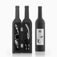 Set accesorii pentru vin 5 piese, Cutie in forma de sticla, Negru