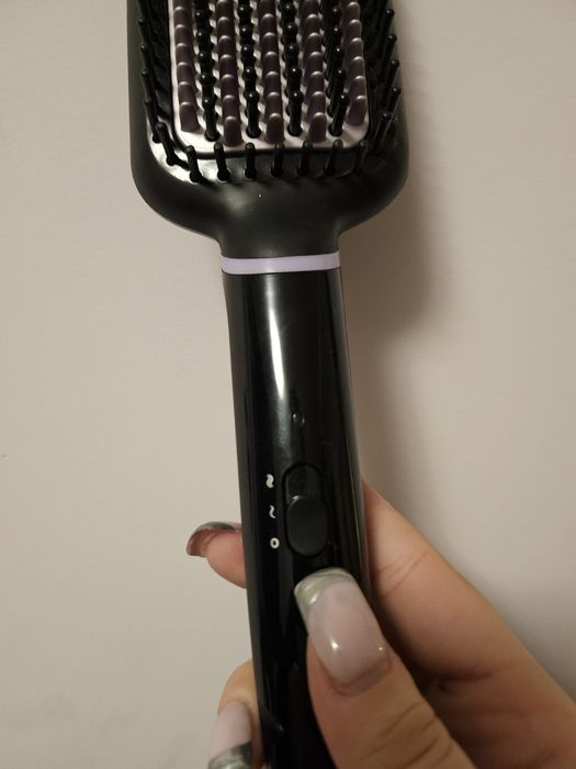 Преса и четка за изправяне (топлинна обработка)