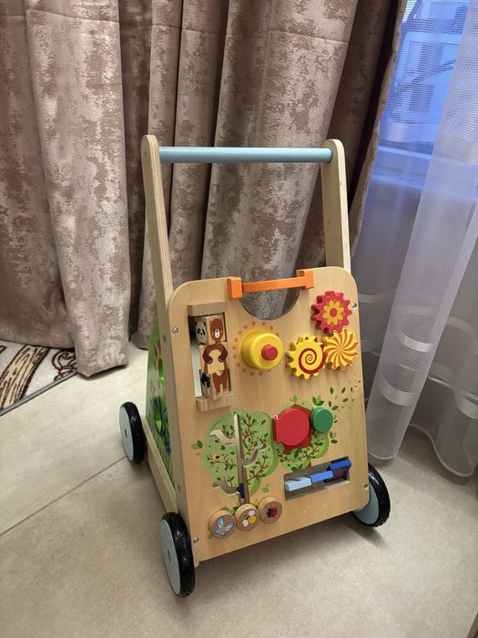 Дървен уокър за прохождане / игра