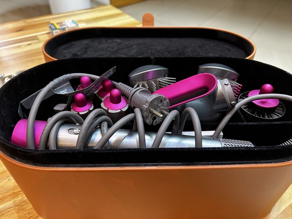 Ondulator multifunctional Dyson