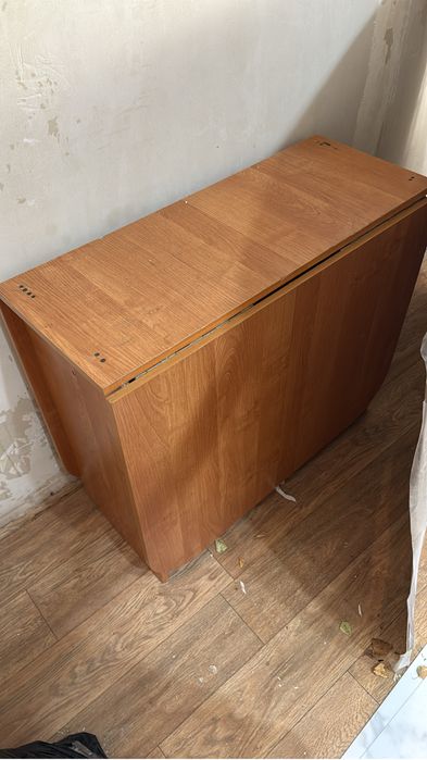 Стол стулями сотояне отличное
