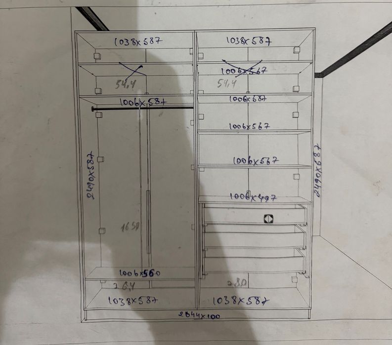 Шкаф распашной с 4 дверьми