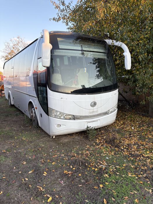 Autocar Yutong 37+1+1 2009 e5 motor cummins