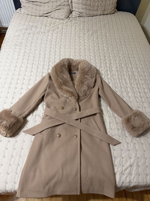 Кафяво палто с пух