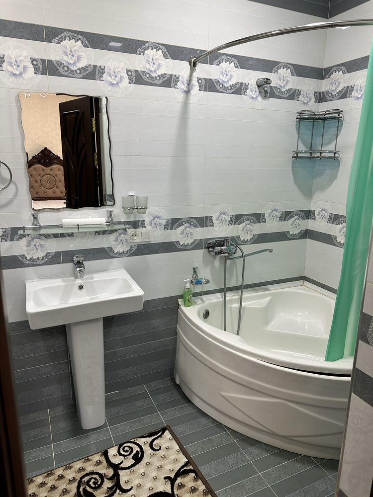 Kvartira arendaga beriladi 1 etaj golden house domi