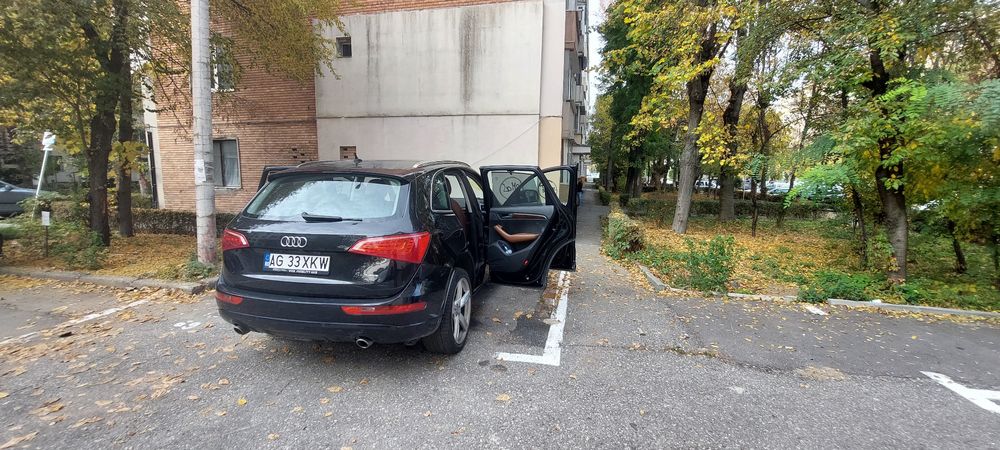 Audi Q5 4x4 quattro impecabil vând sau schimb