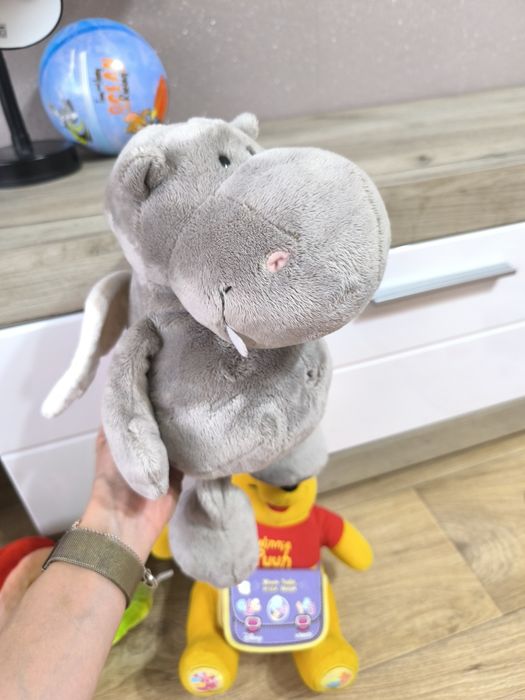 Лот плюшени интерактивни и музикални играчки