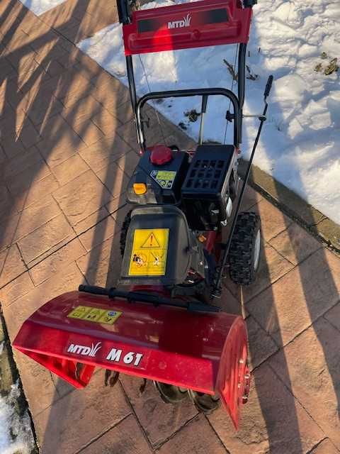 Freza de zapada pe benzina MTD M61