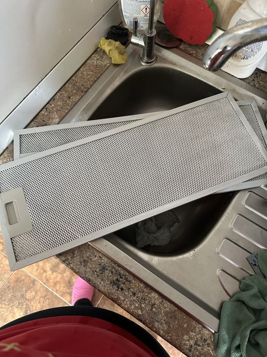 Ofer servicii de curatenie SMM PURE CLEAN