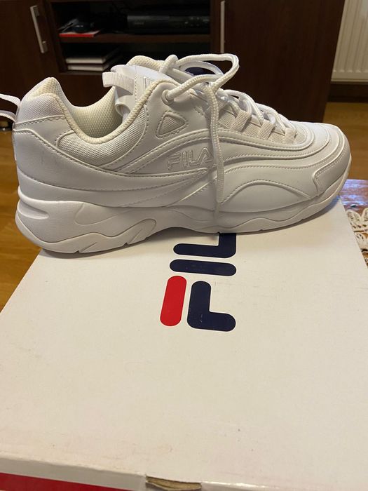 Fila adidași noi