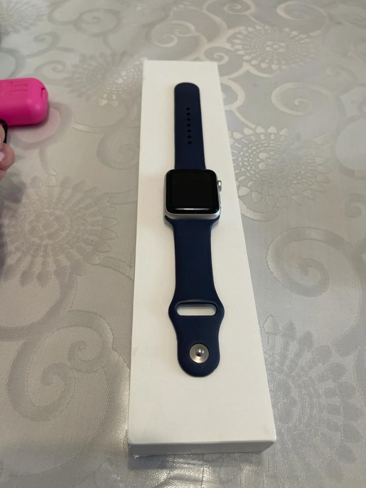 Apple Watch 3 series 42 mm, в идеальном состоянии