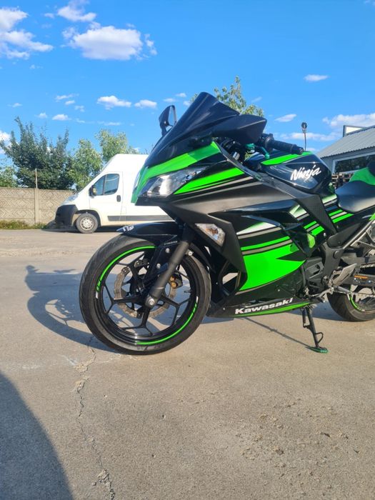 Kawasaki ninja 300