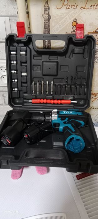 Продаю шрупаверт батарейишний