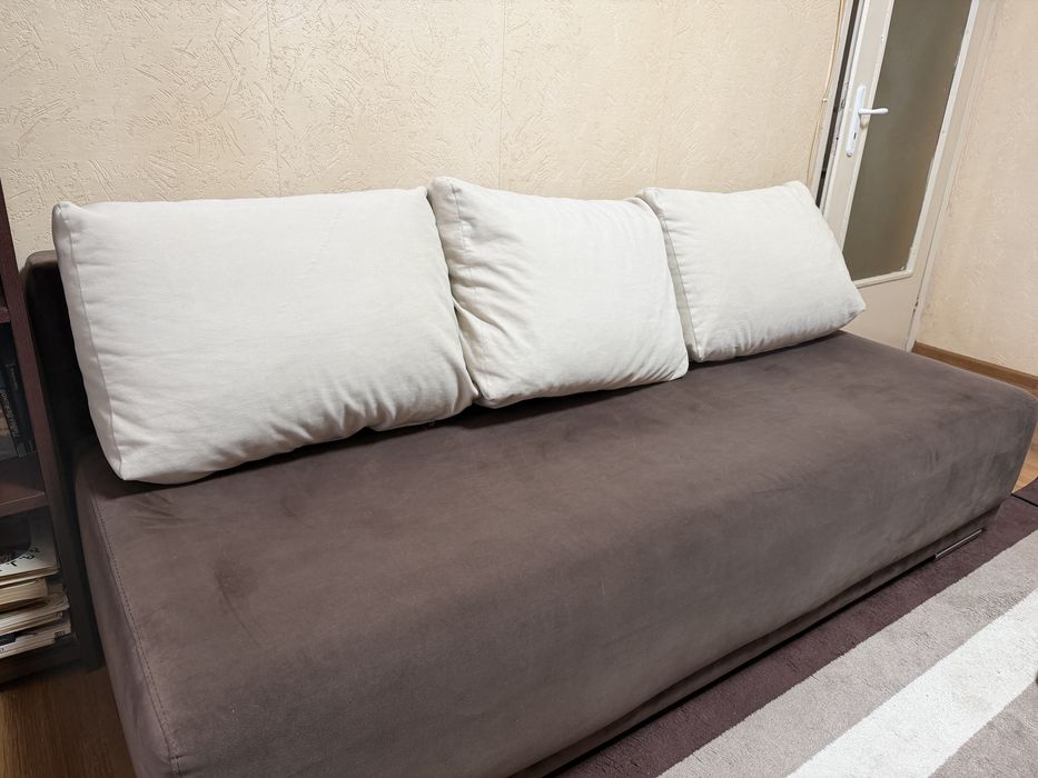 Диван, разтегателен цвят кафяв, плюш