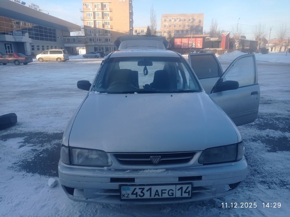 Продается японец Ниссан виноград 1998 год,