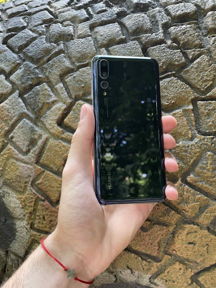 Перфектен Huawei P20 Pro (Бартер)