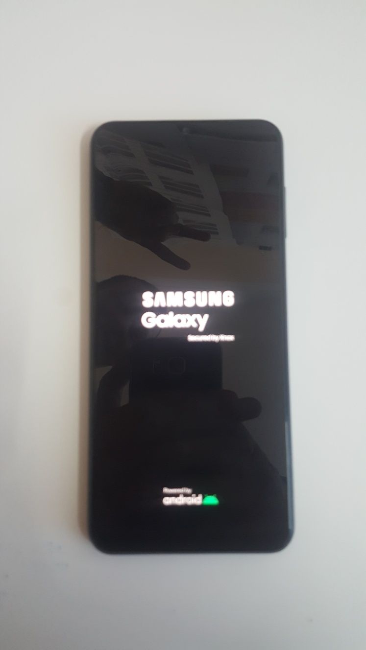 Samsung a13 продаю