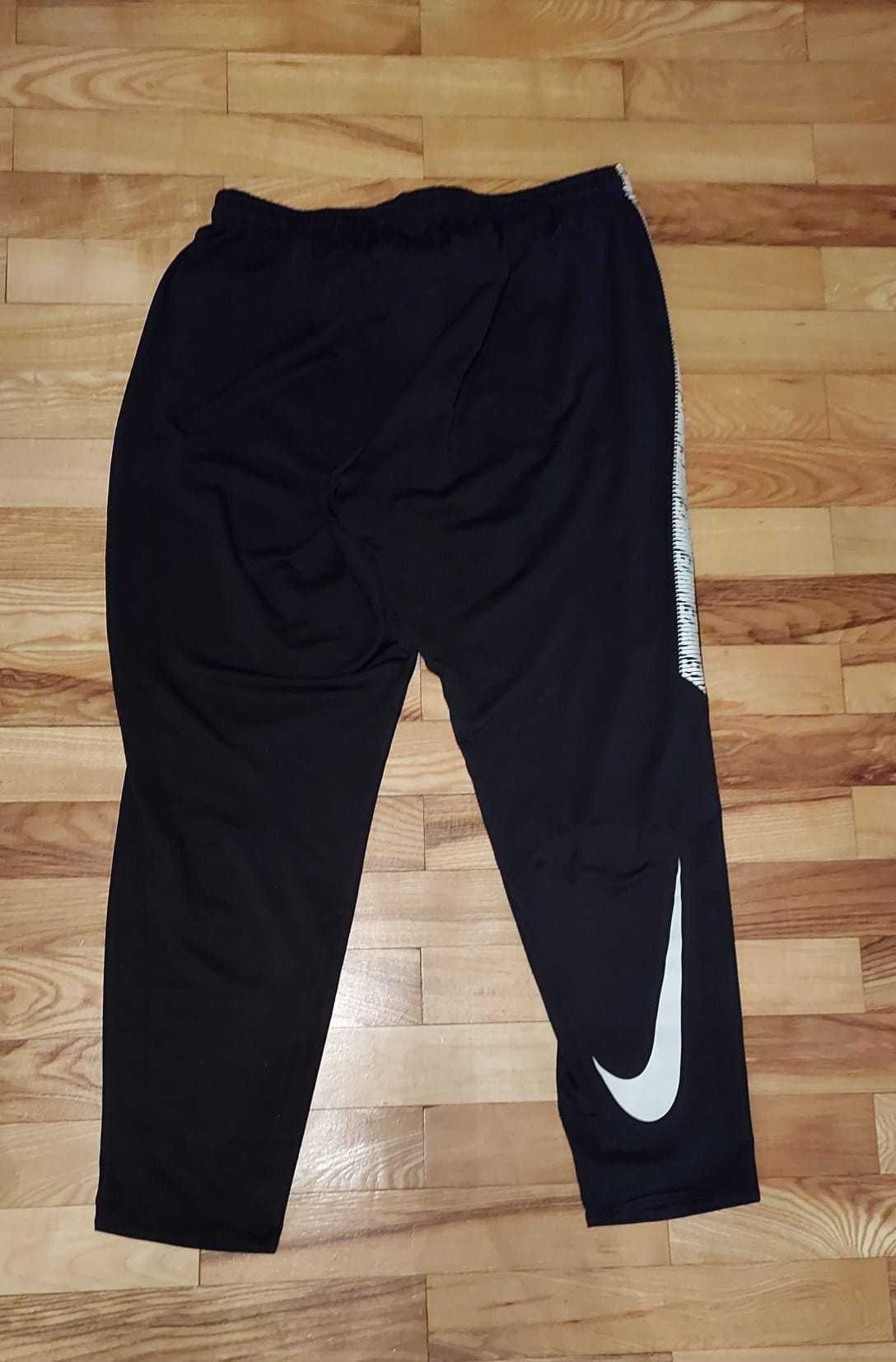 Pantaloni de trening Nike XL