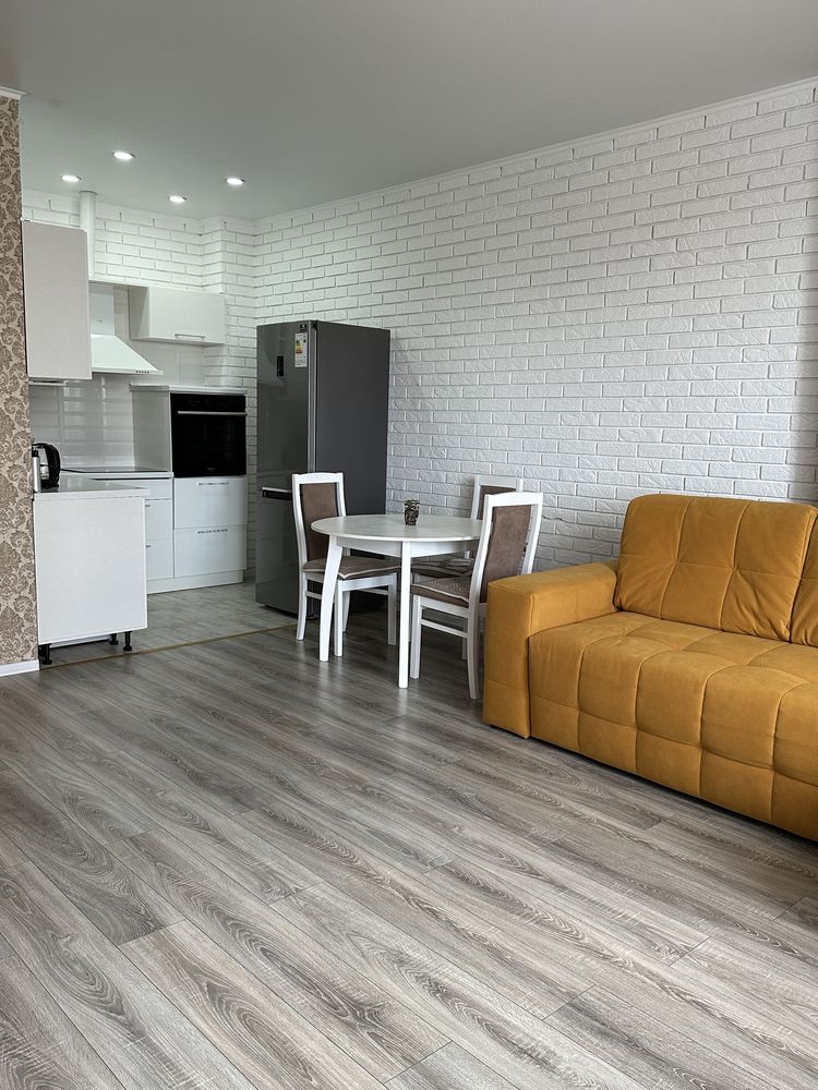 Продам 2-комн. квартиру в центре