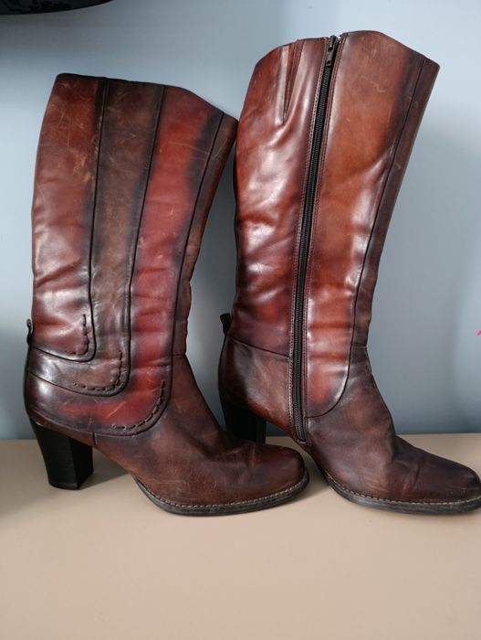 Сапоги натуралка снаружи и внутри 40 размера