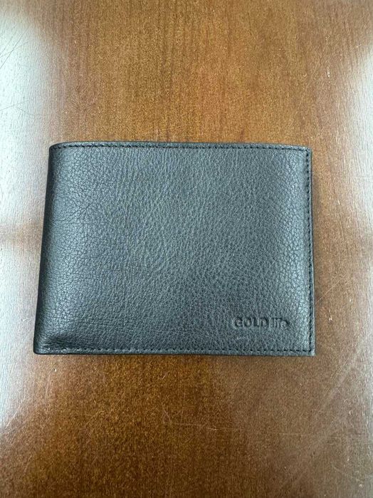 Портфейли и визитници от естествена кожа