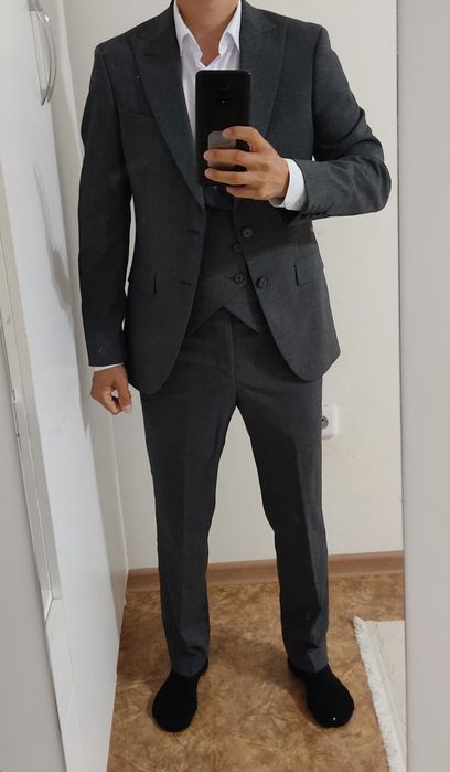 Мужской костюм тройка