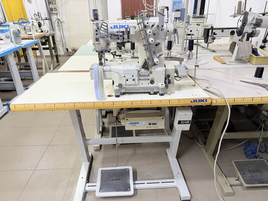 Masina de cusut Uberdeck JUKI MF7823 cusatura elastica