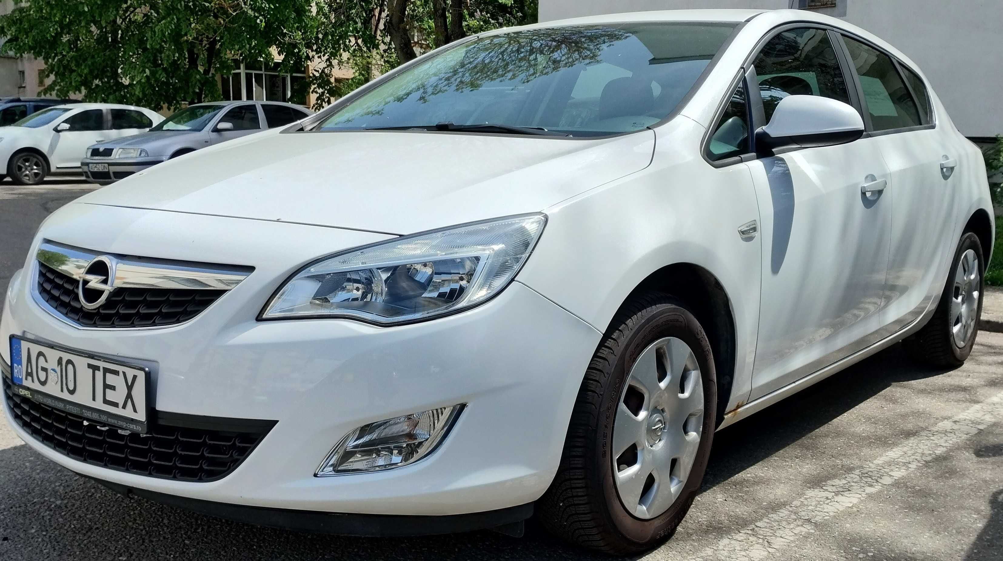 Opel Astra J, benzină ,motor 1.4, 100CP, rulaj 171500 km