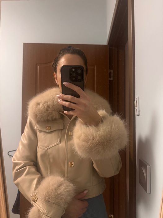 Бежево яке с топъл хастар